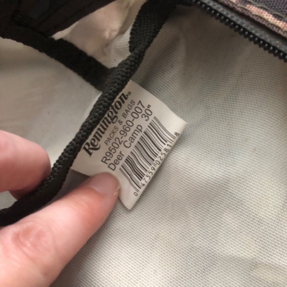 Mini Remington Camouflage Mesh Front Bag - Picture 5 of 6